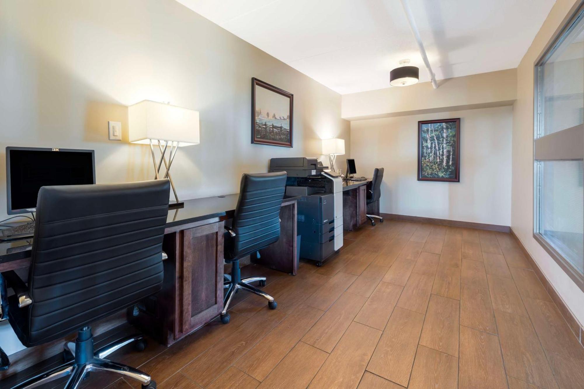 Best Western Pembroke Inn & Conference Centre מראה חיצוני תמונה
