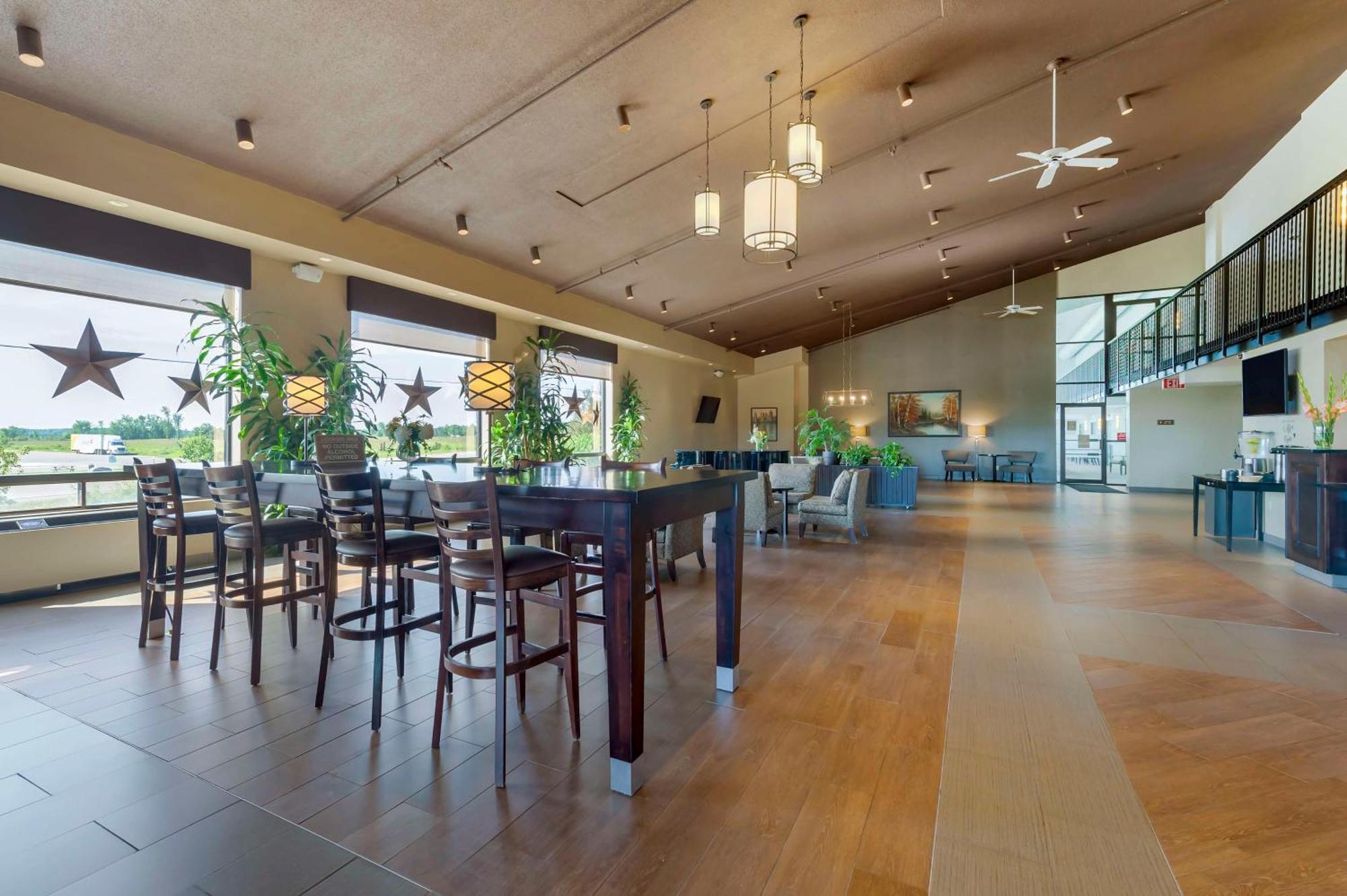 Best Western Pembroke Inn & Conference Centre מראה חיצוני תמונה